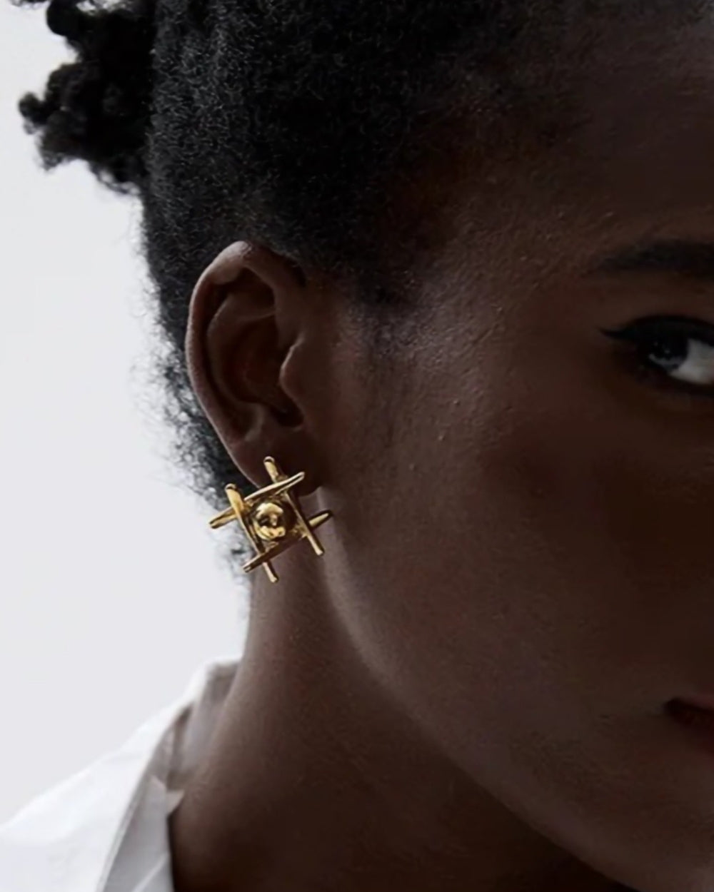 Tic-Tac Studs